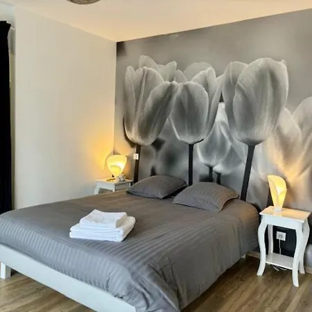 Holiday home Le Clos Des Fagettes
