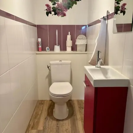 Le Clos Des Fagettes Holiday home Salles-Curan
